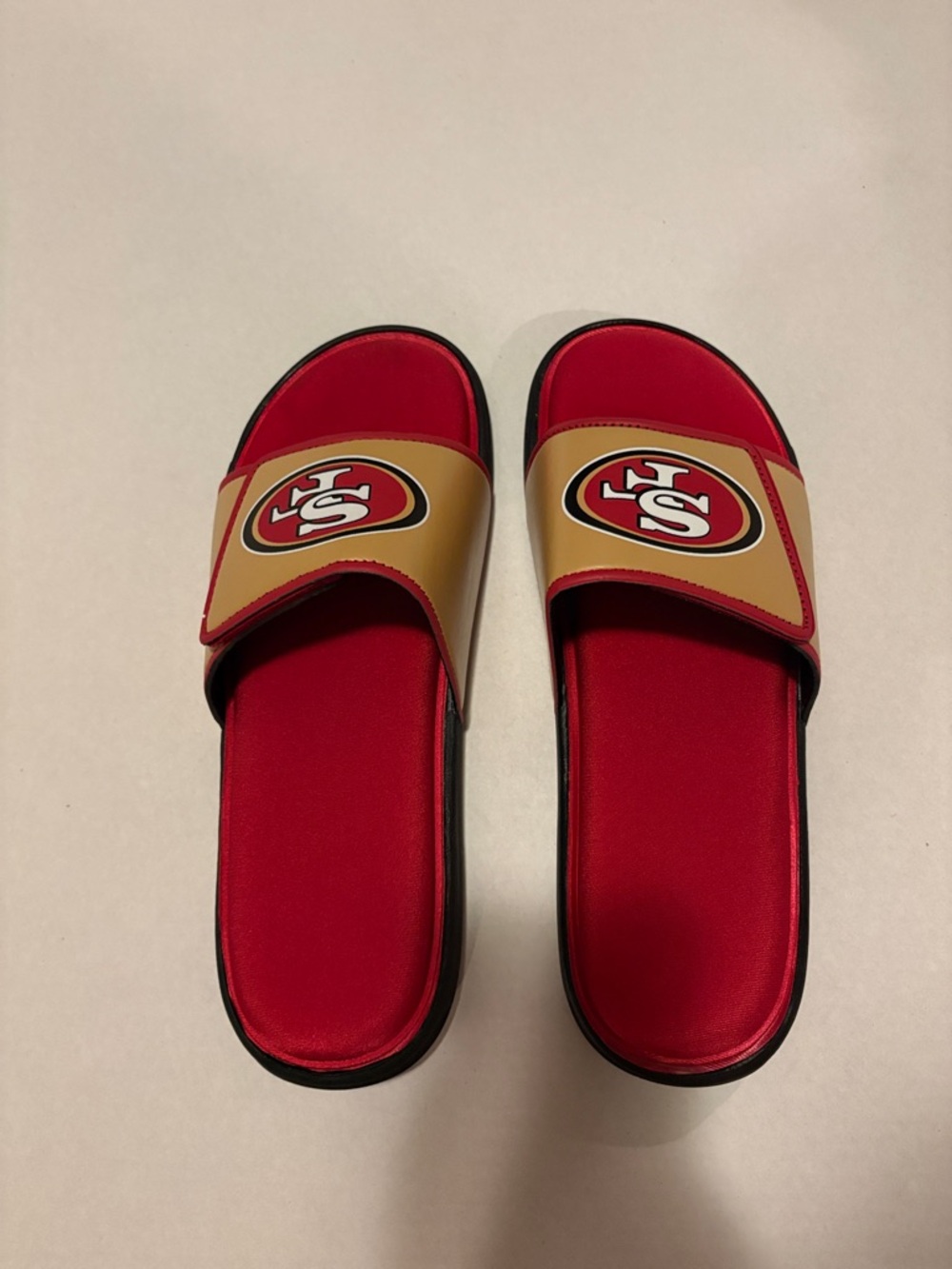 NWT Men’s XL 13/14 NFL San Francisco 49ers Football Red and Gold Slide Sandals